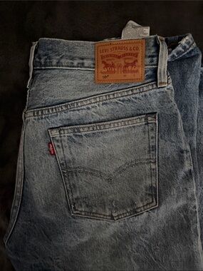 Levi's women’s 501  Straight Light Blue Washed Jeans